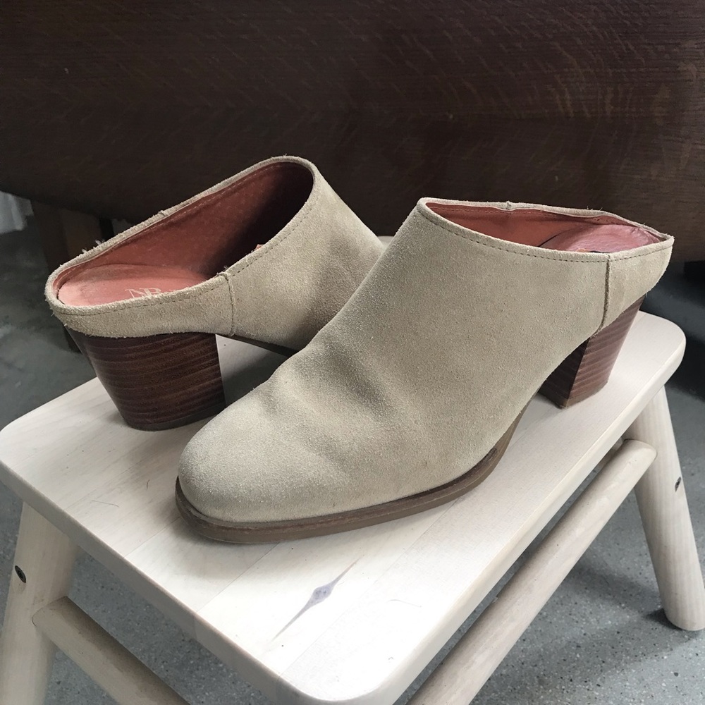 Natalia Blanco Tan Suede Clogs Slip-Ons Size 38
